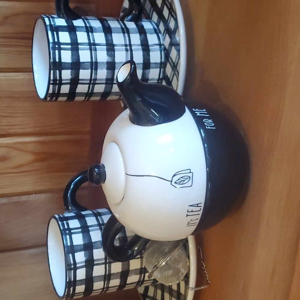 Ceramic Tea pot - Picture 2 of 2